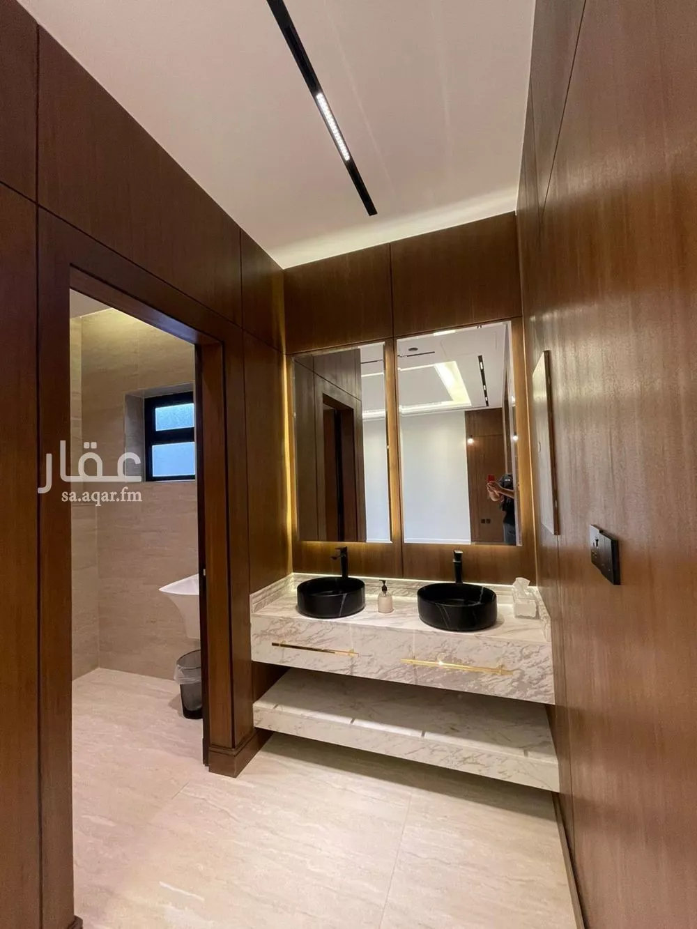 5 bedroom villa in Al Narjis 20