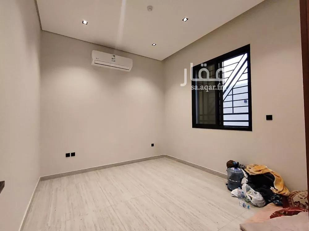 6 bedroom villa in Dhahrat Laban 5