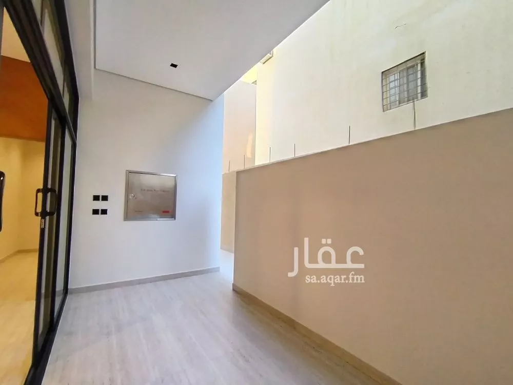 6 bedroom villa in Dhahrat Laban 7