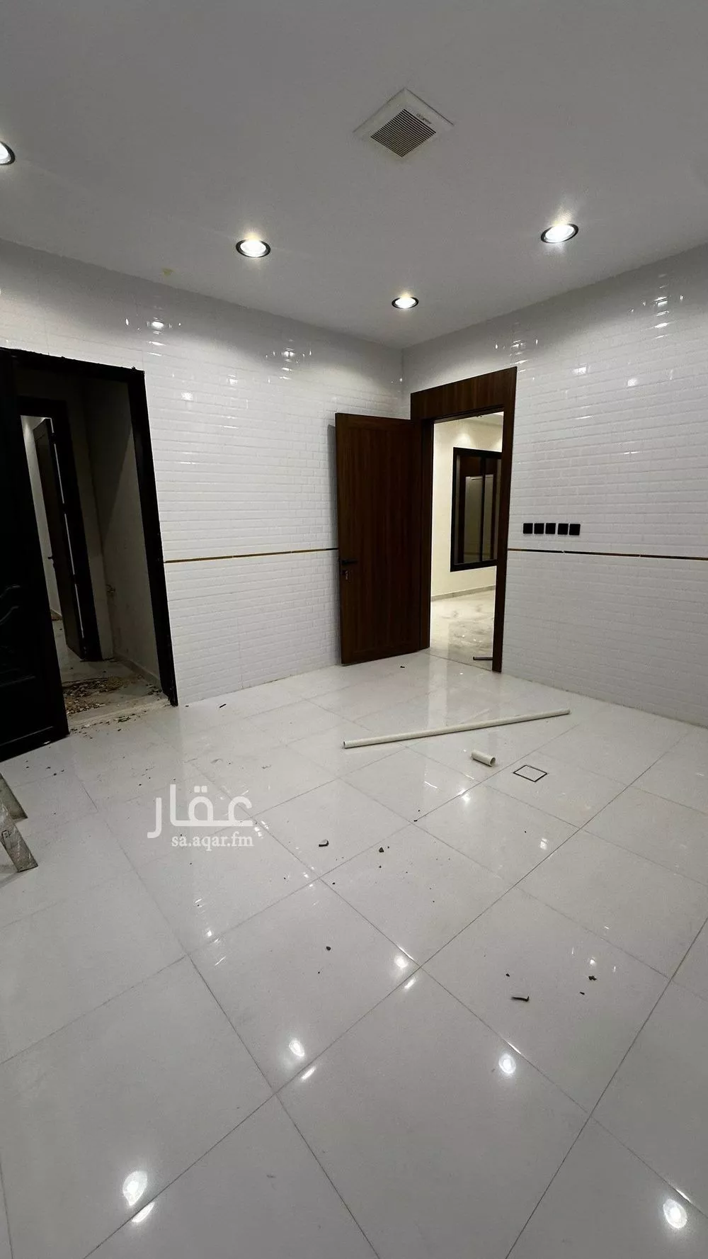فيلا 5 غرف في ظهرة لبن 10