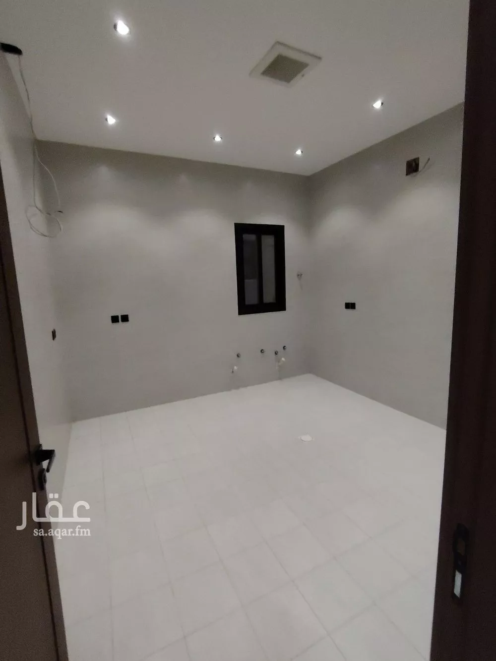 6 bedroom villa in Dhahrat Namar 11