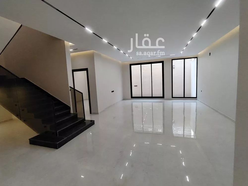 6 bedroom villa in Dhahrat Namar 4