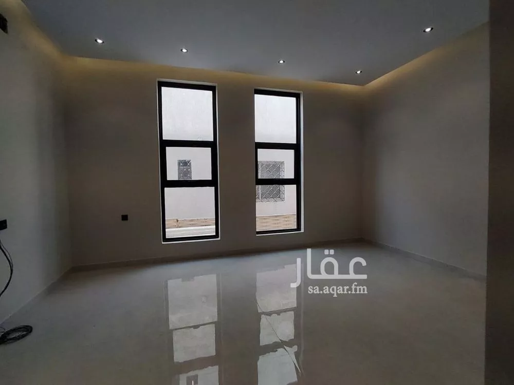 6 bedroom villa in Dhahrat Namar 7