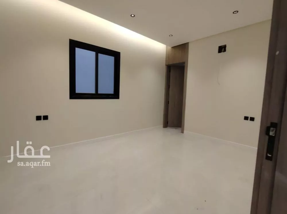 فيلا 6 غرف في العريجاء الغربية 11