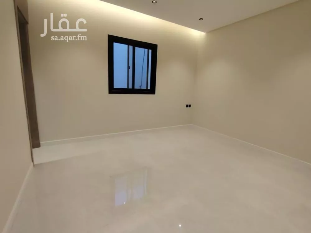 فيلا 6 غرف في العريجاء الغربية 15
