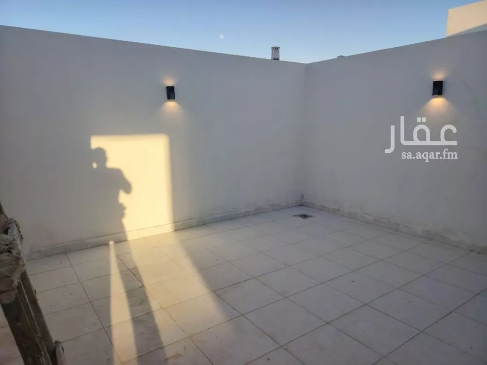فيلا 6 غرف في العريجاء الغربية 19