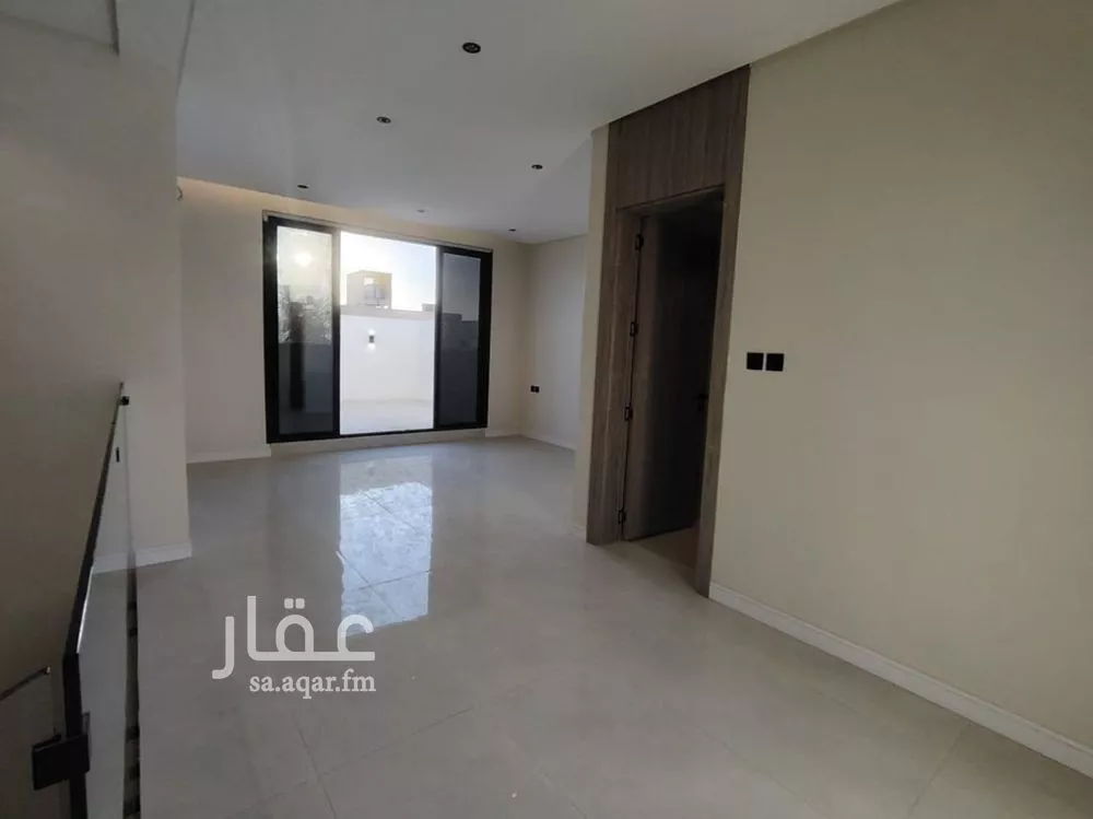 فيلا 6 غرف في العريجاء الغربية 21