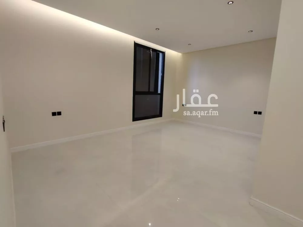 فيلا 6 غرف في العريجاء الغربية 8