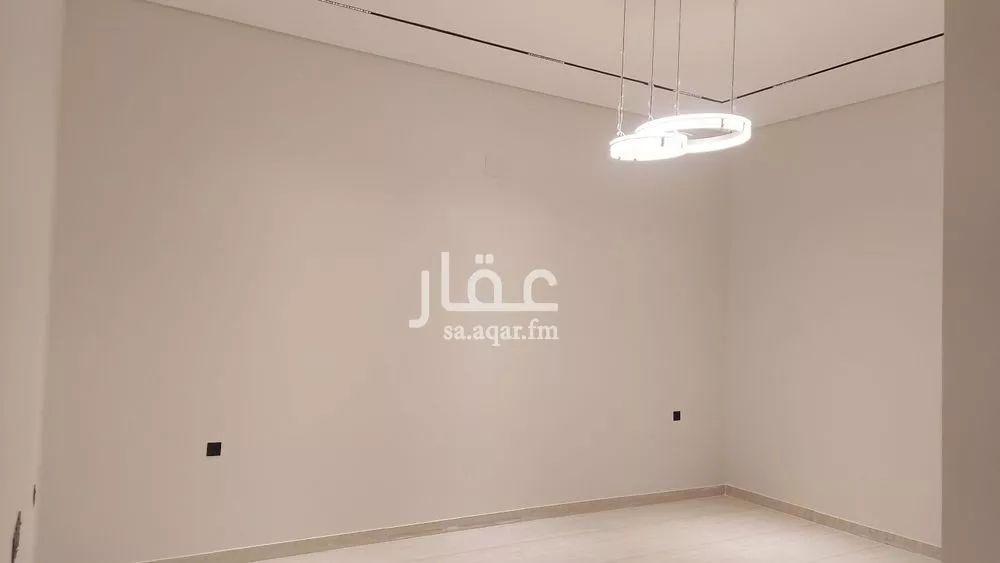 فيلا 4 غرف في الجنادرية 7