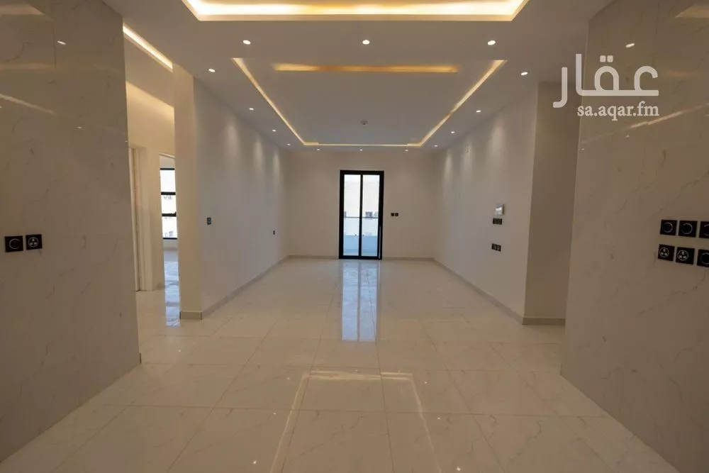 3 bedroom apartment in Al Uraija Al Gharbiyah 4