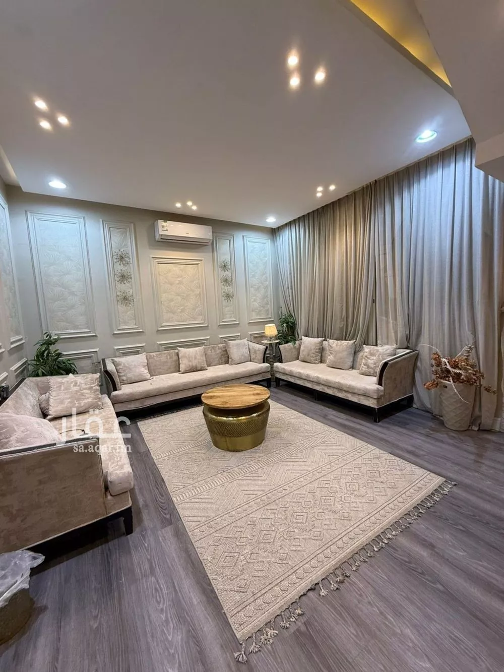 9 bedroom villa in Ash Sharq 7