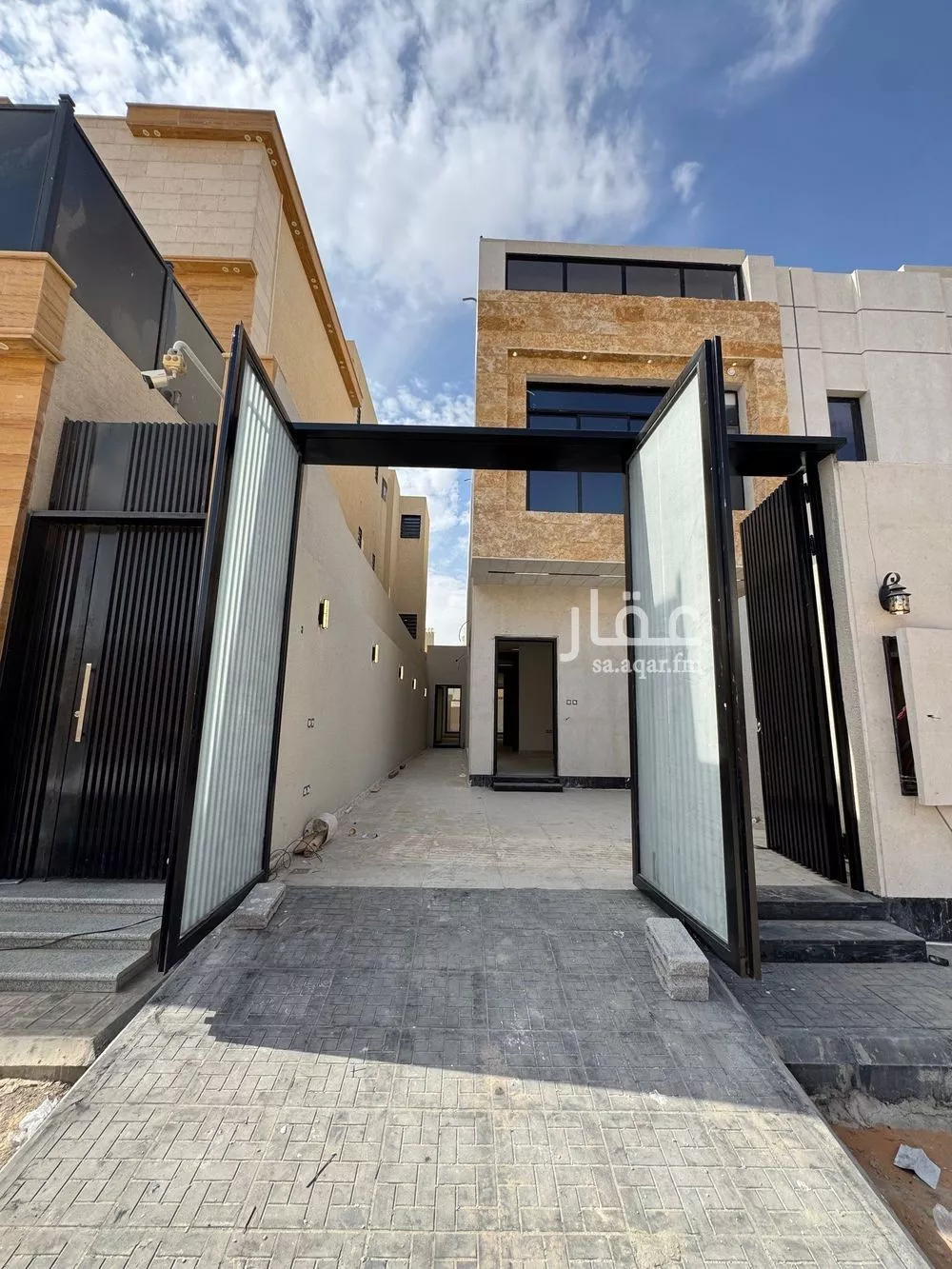 5 bedroom villa in Al Nahda 2