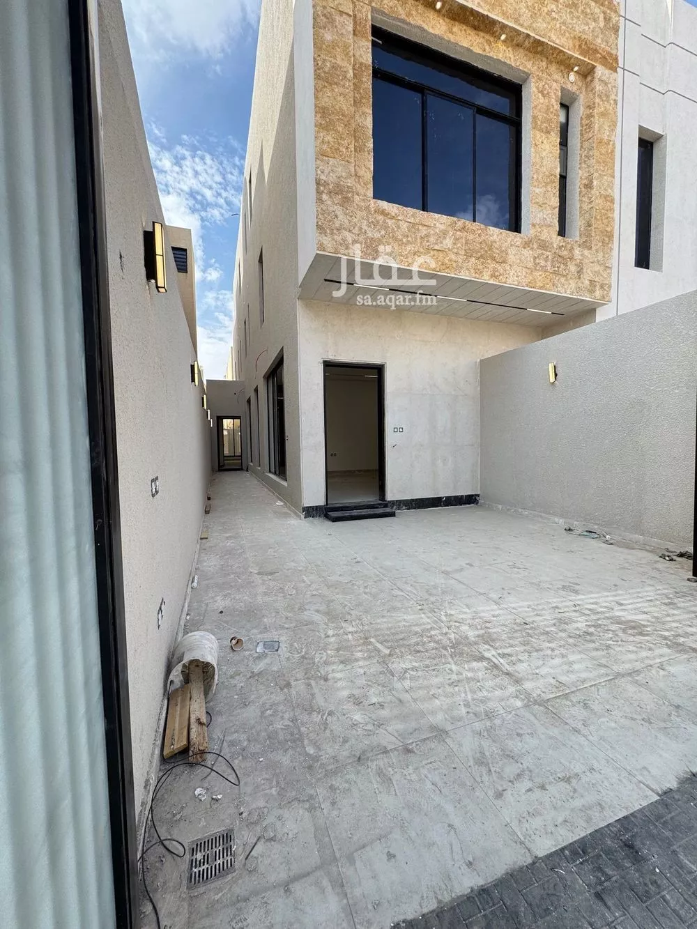 5 bedroom villa in Al Nahda 3