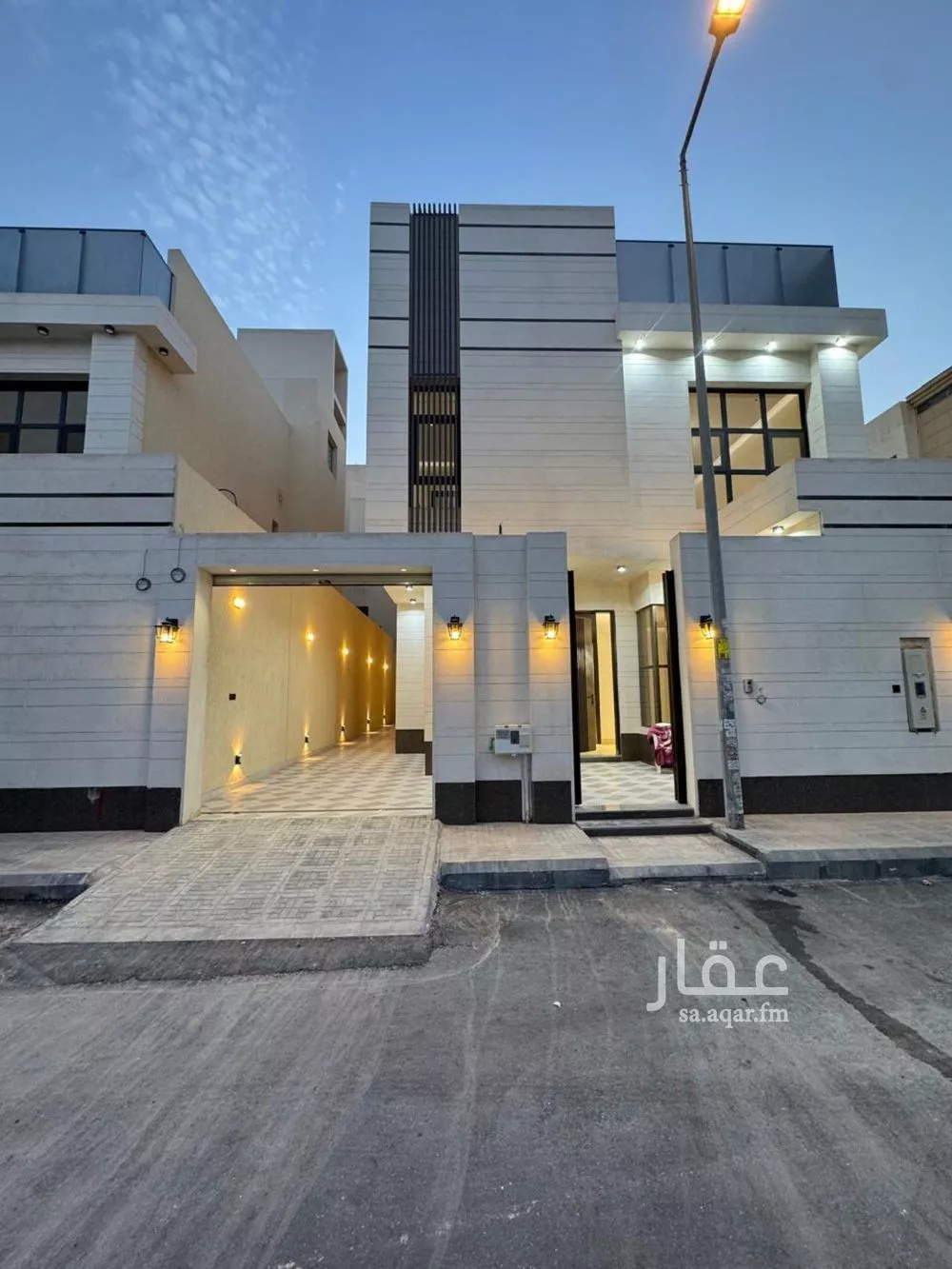 5 bedroom villa in Al Yarmouk 3