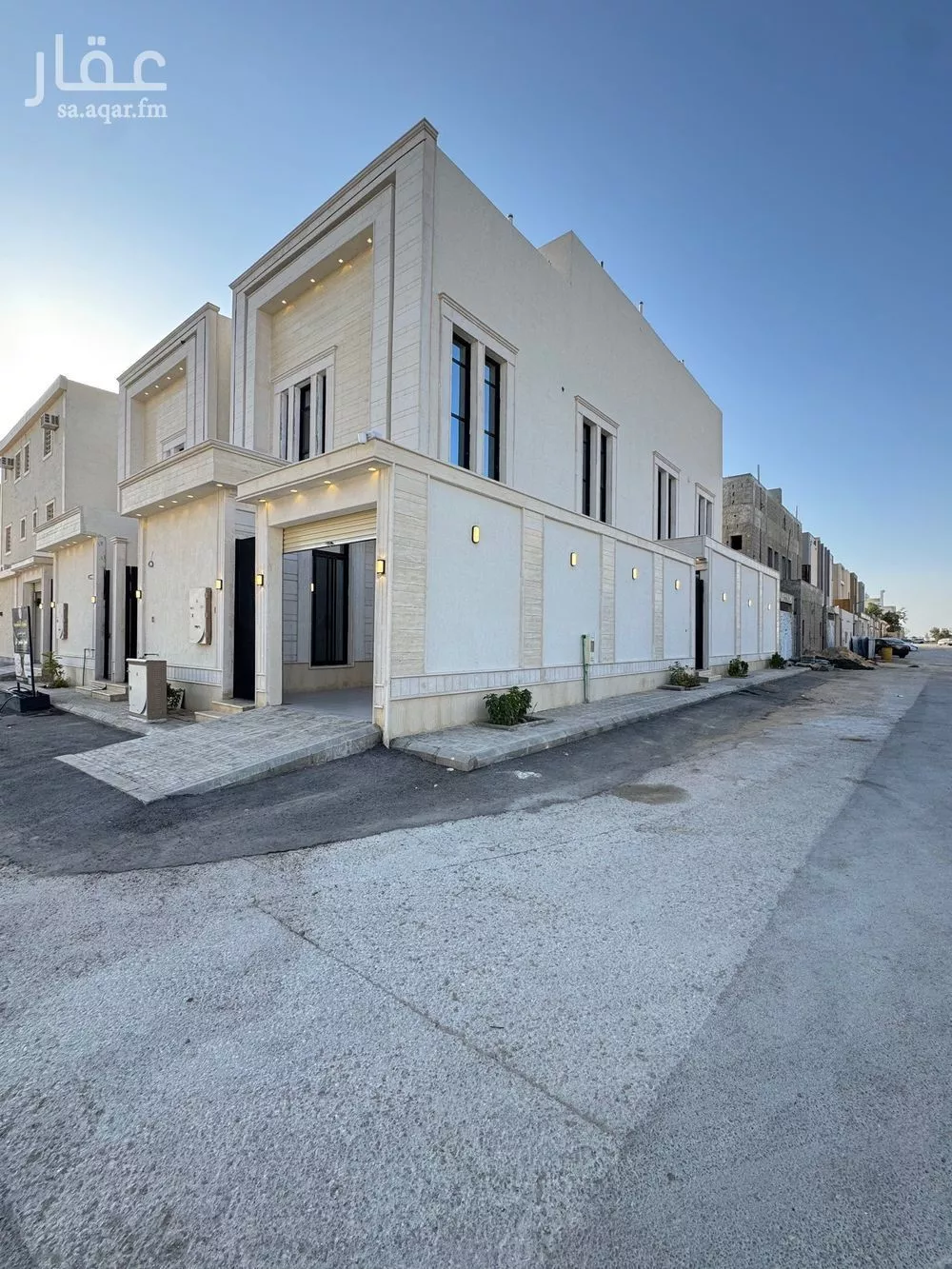 6 bedroom villa in Al Janadriyah 2