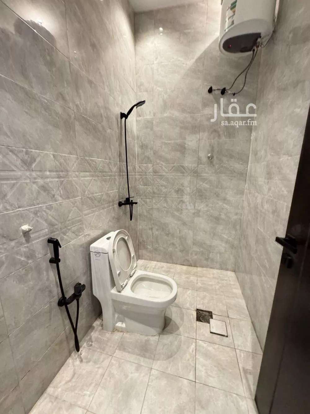 6 bedroom villa in Al Janadriyah 14