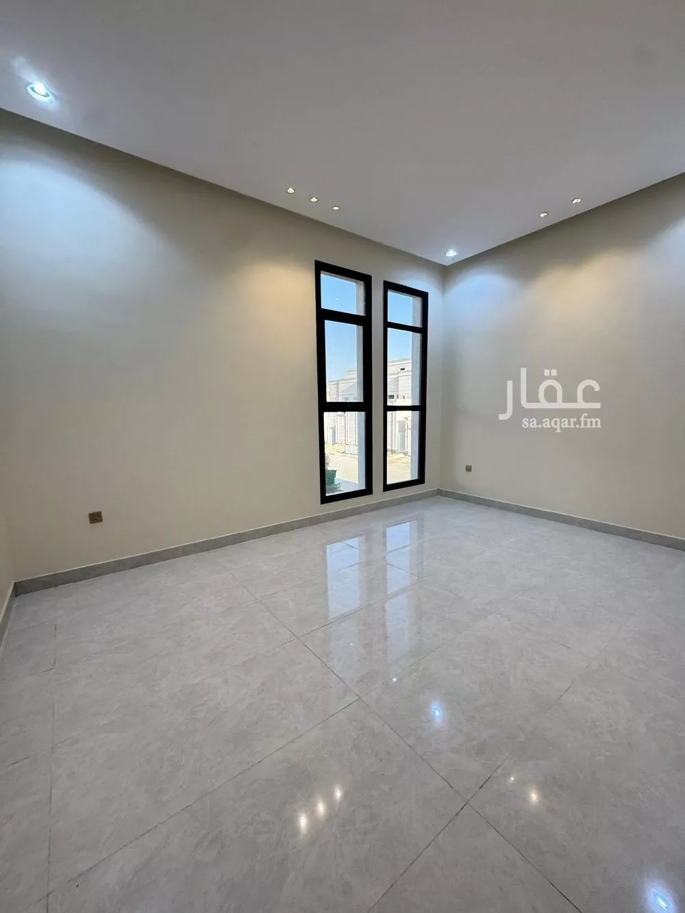 6 bedroom villa in Al Janadriyah 18