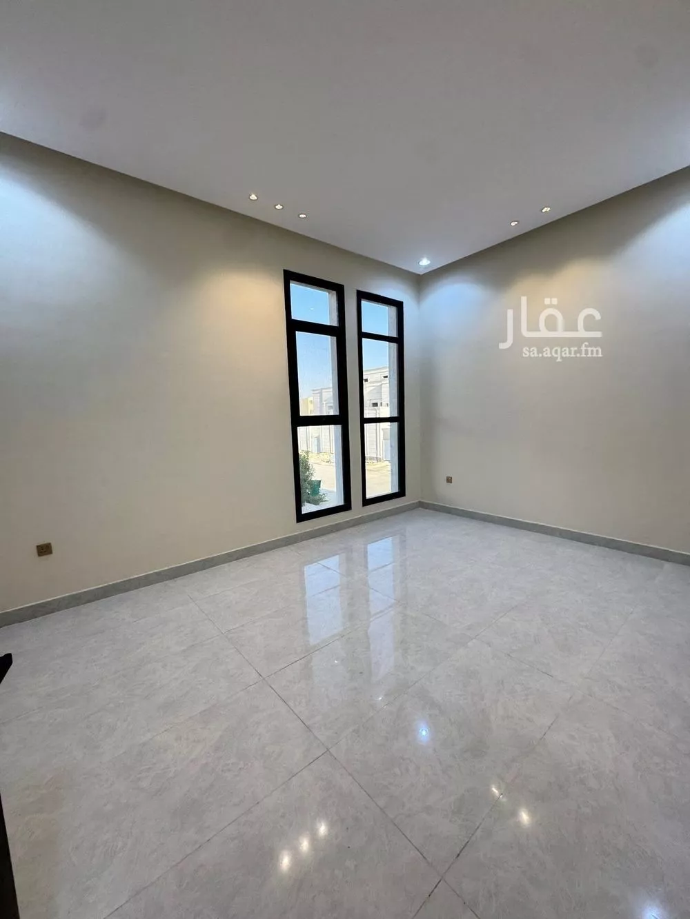 6 bedroom villa in Al Janadriyah 19
