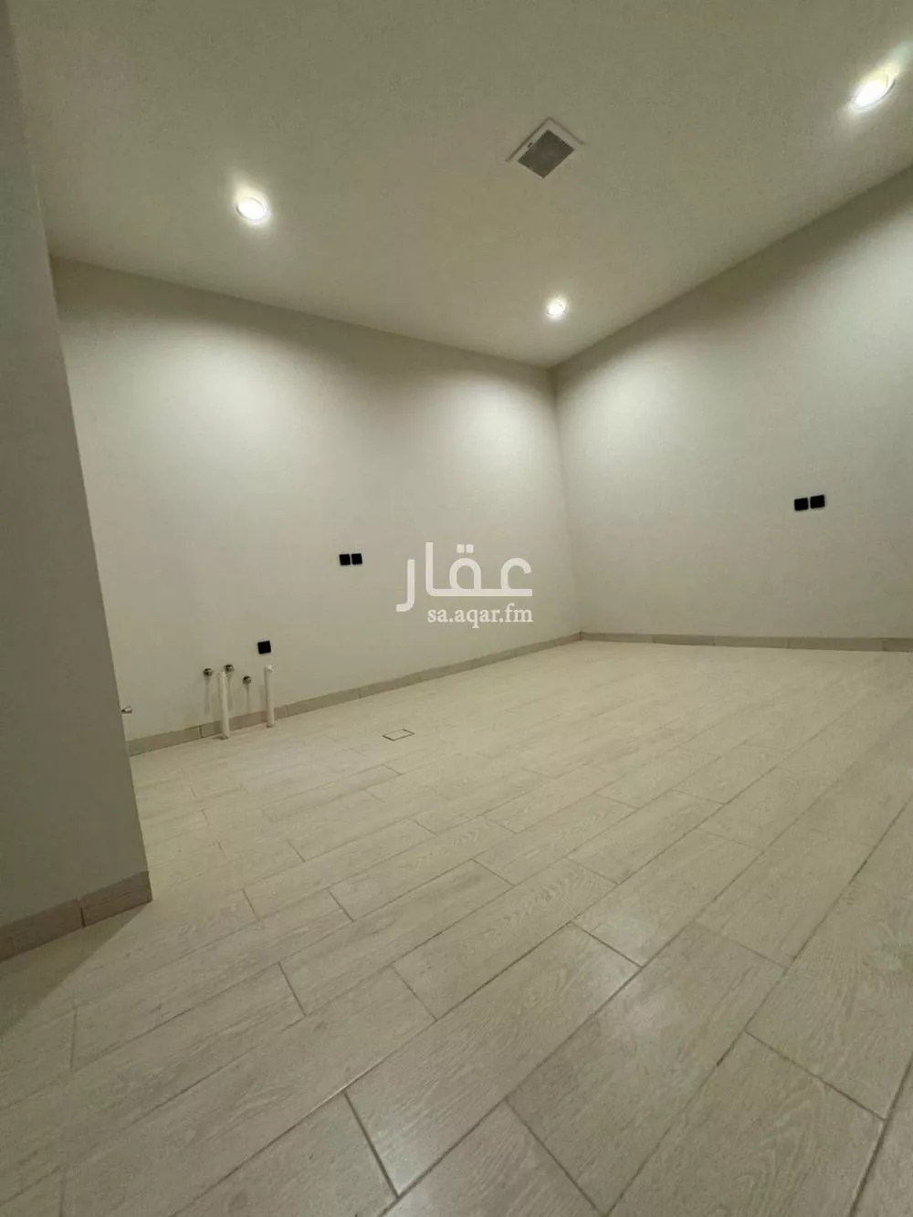 5 bedroom villa in Al Aridh 14