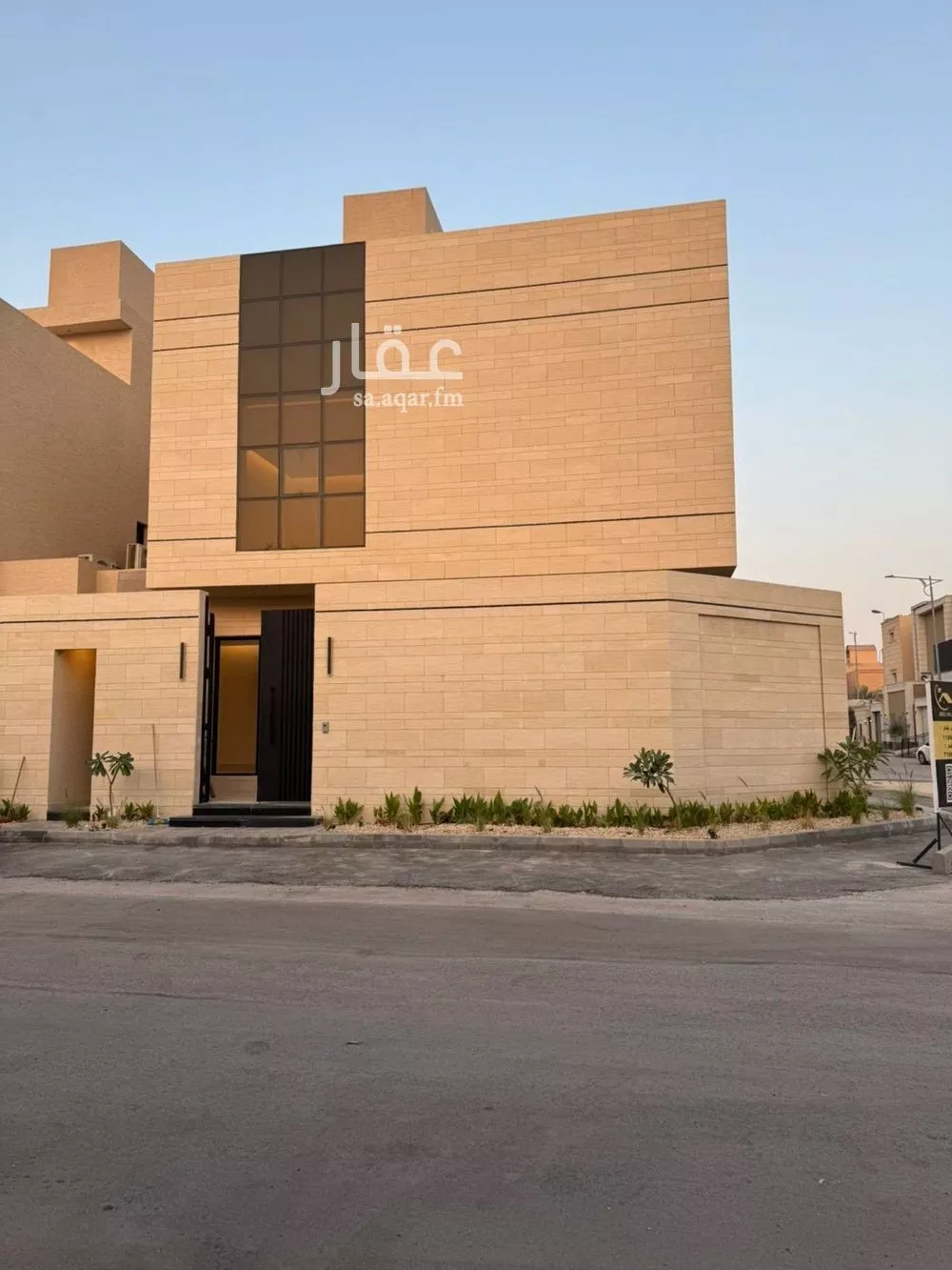5 bedroom villa in Al Aridh 16
