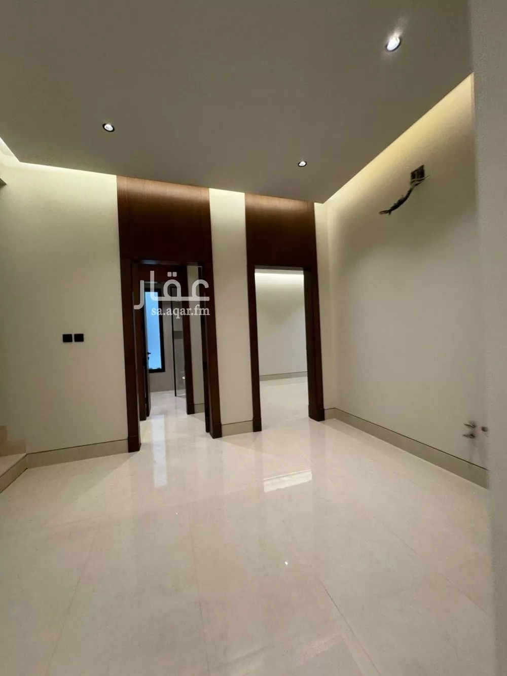 5 bedroom villa in Al Aridh 17