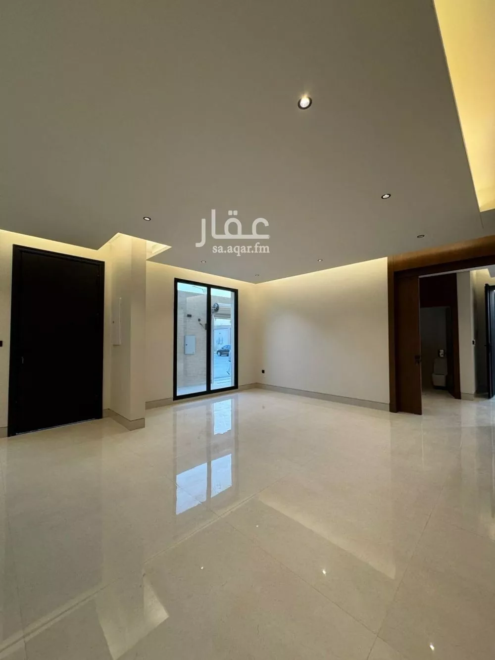 5 bedroom villa in Al Aridh 18