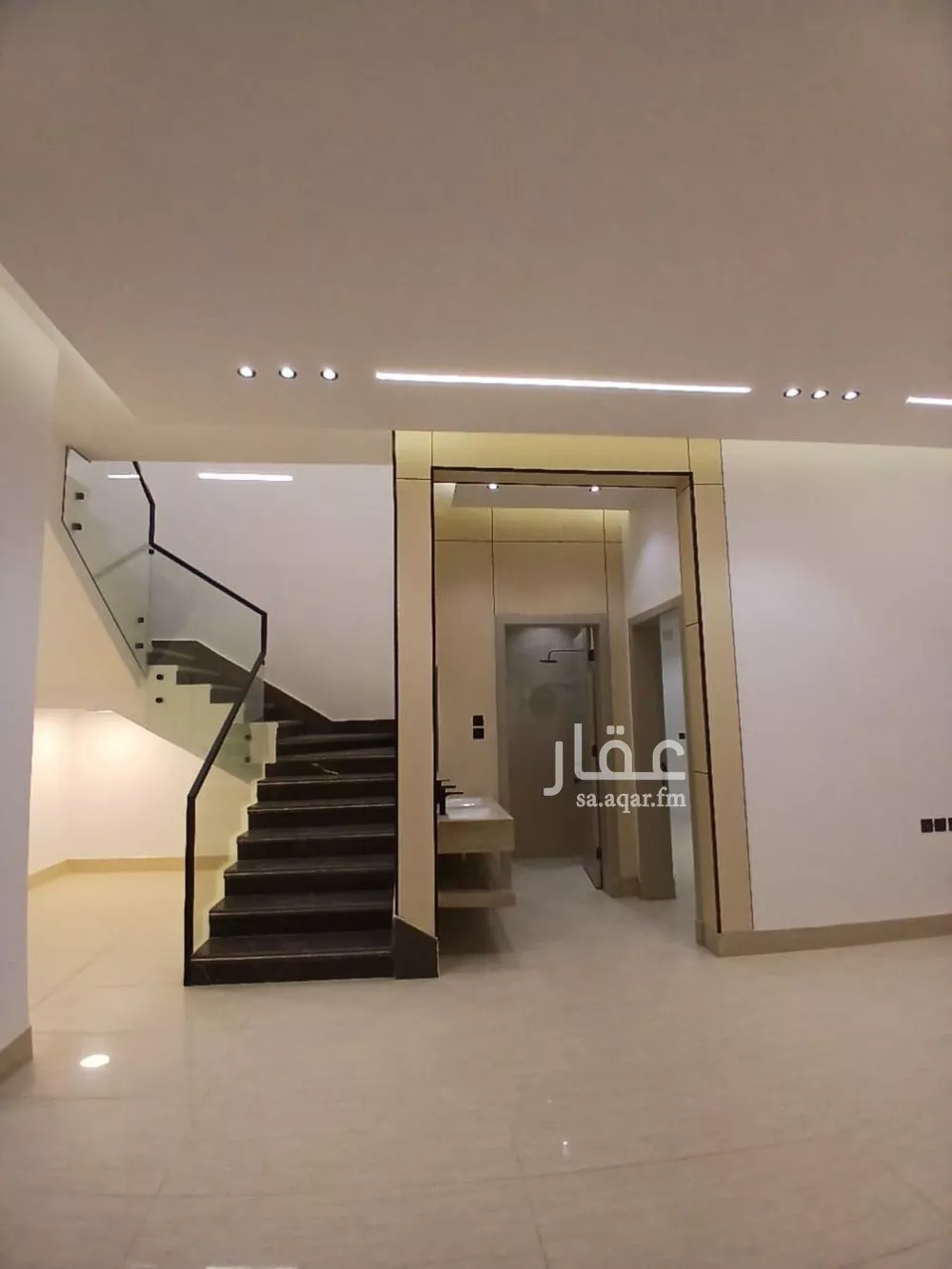 فيلا 5 غرف في الجنادرية 12
