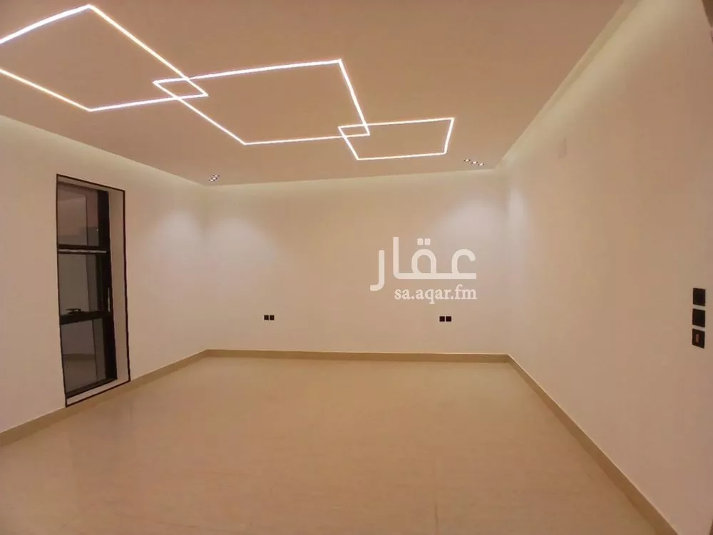 فيلا 5 غرف في الجنادرية 9
