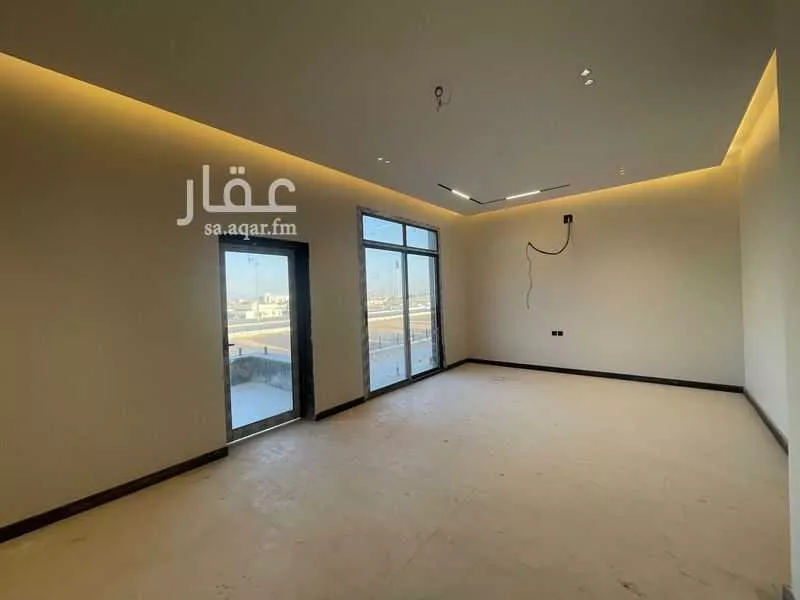 فيلا 5 غرف في الرمال 9