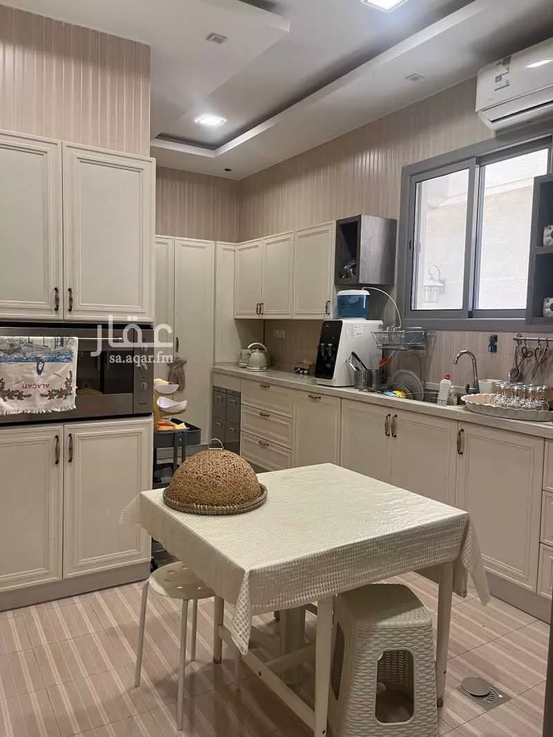 5 bedroom villa in Al Narjis 2