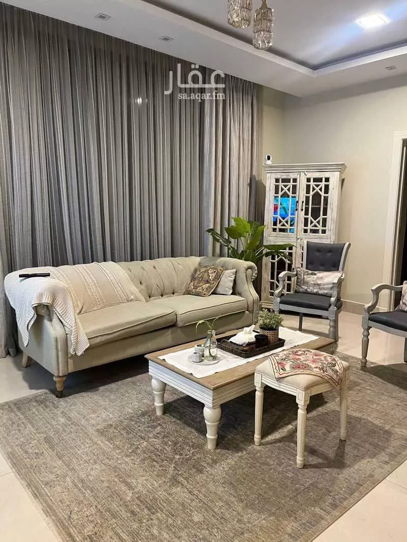 5 bedroom villa in Al Narjis 4