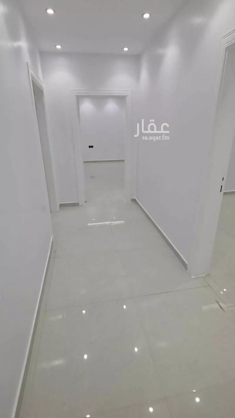شقة 4 غرف في الريان 3