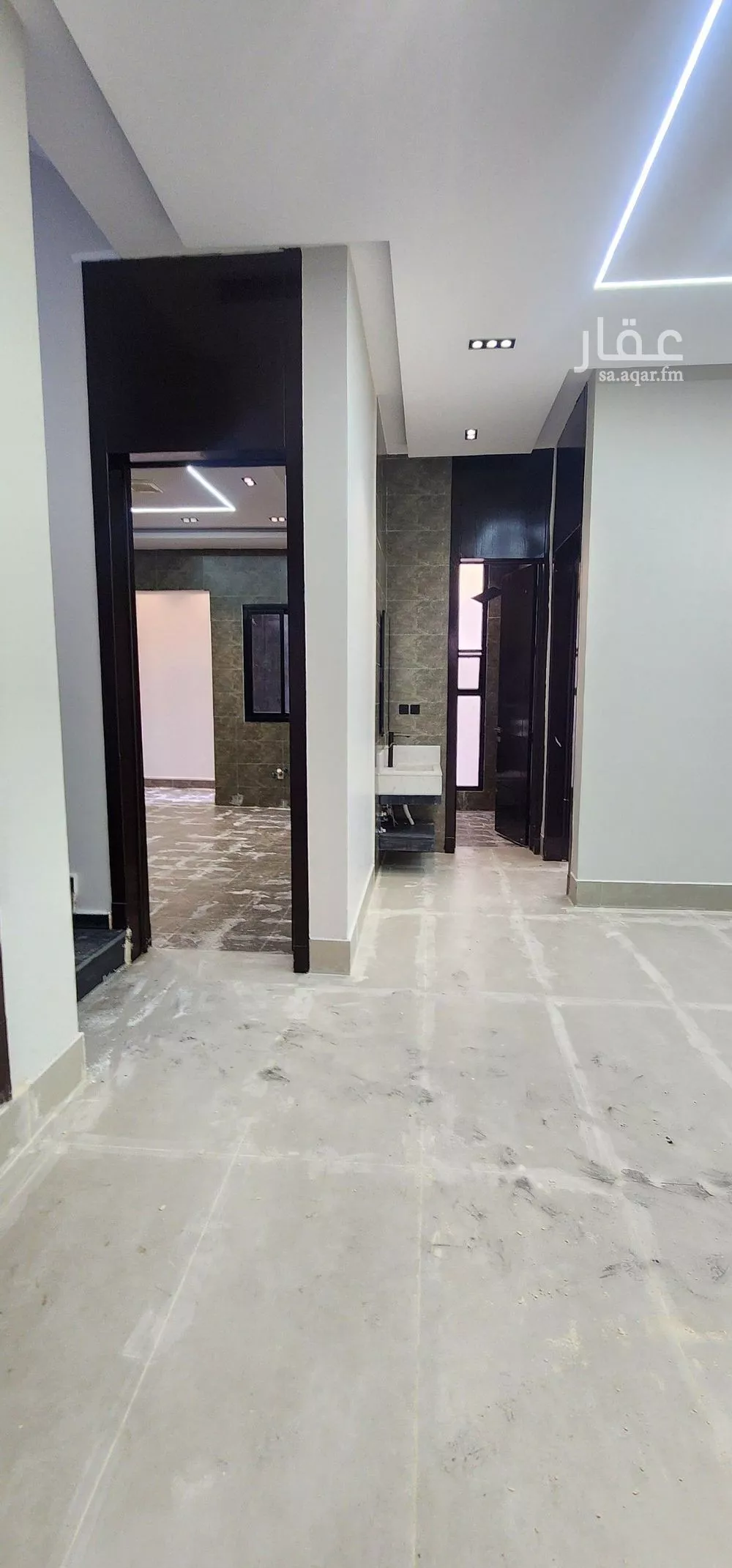 6 bedroom villa in Al Uraija Al Gharbiyah 23