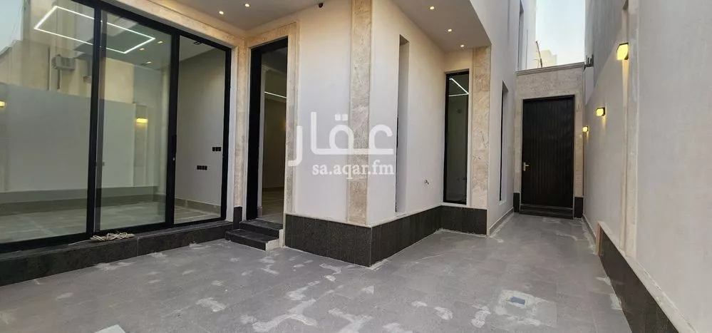 6 bedroom villa in Al Uraija Al Gharbiyah 4