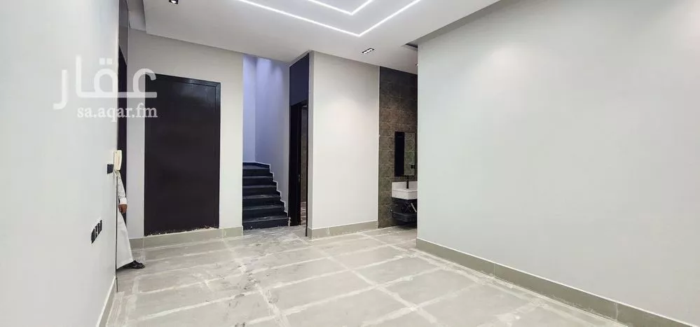 6 bedroom villa in Al Uraija Al Gharbiyah 6
