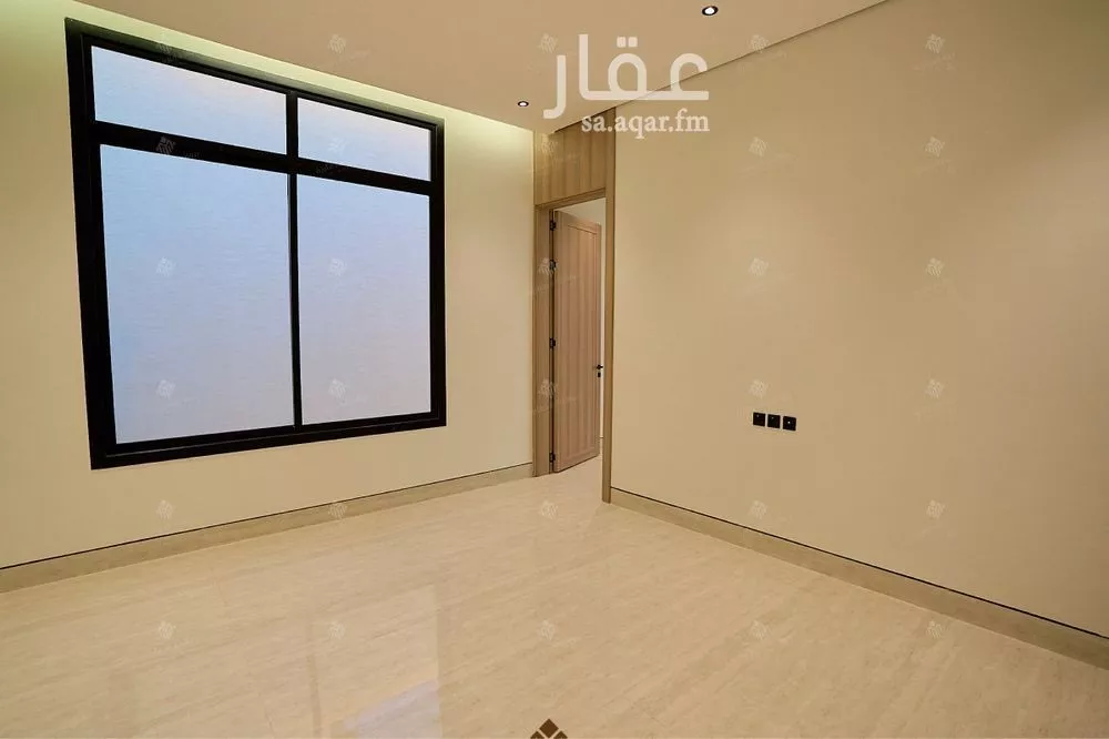 6 bedroom villa in Al Mahdiyyah 25