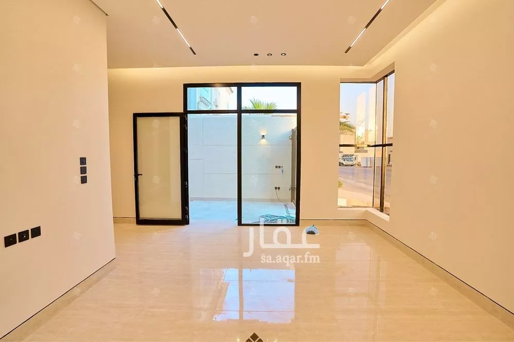 6 bedroom villa in Al Mahdiyyah 7