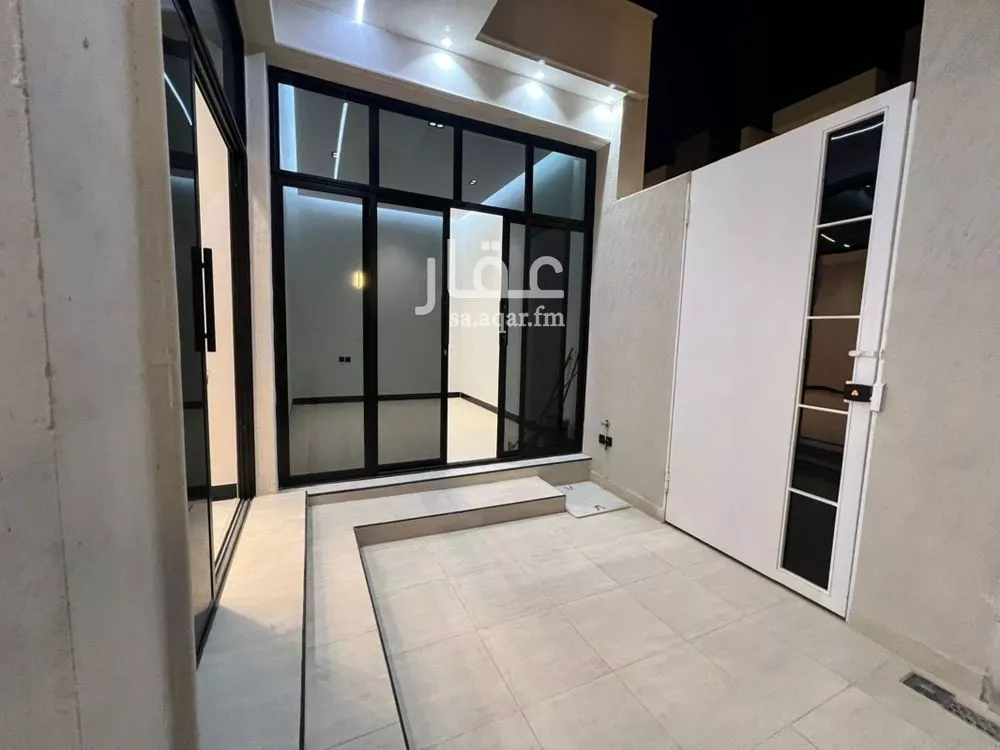 فيلا 5 غرف في الرمال 8