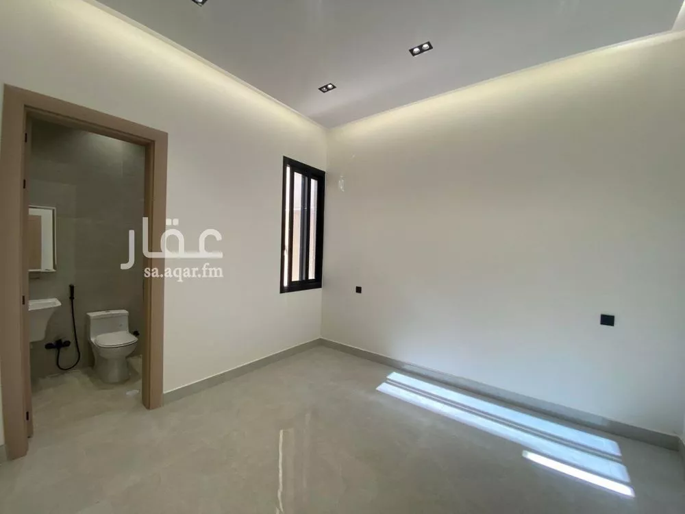6 bedroom villa in Al Qadisiyah 26