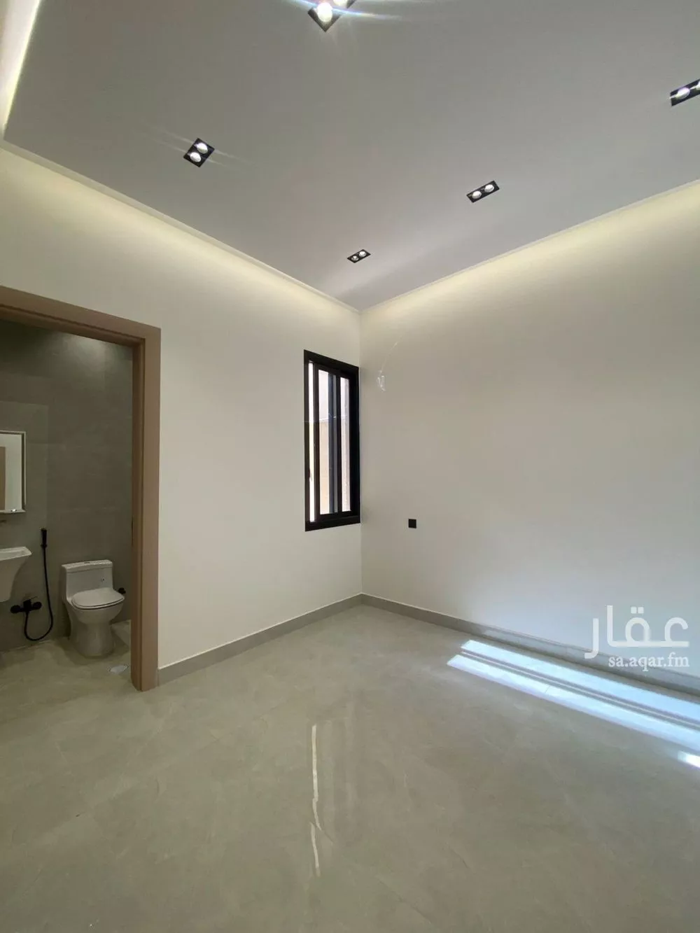 6 bedroom villa in Al Qadisiyah 9