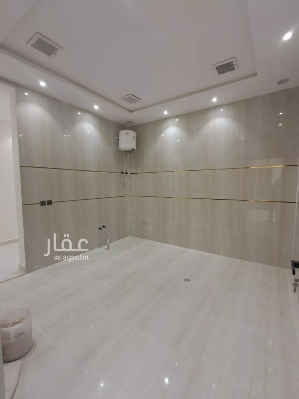 فيلا 4 غرف في طيبة 12