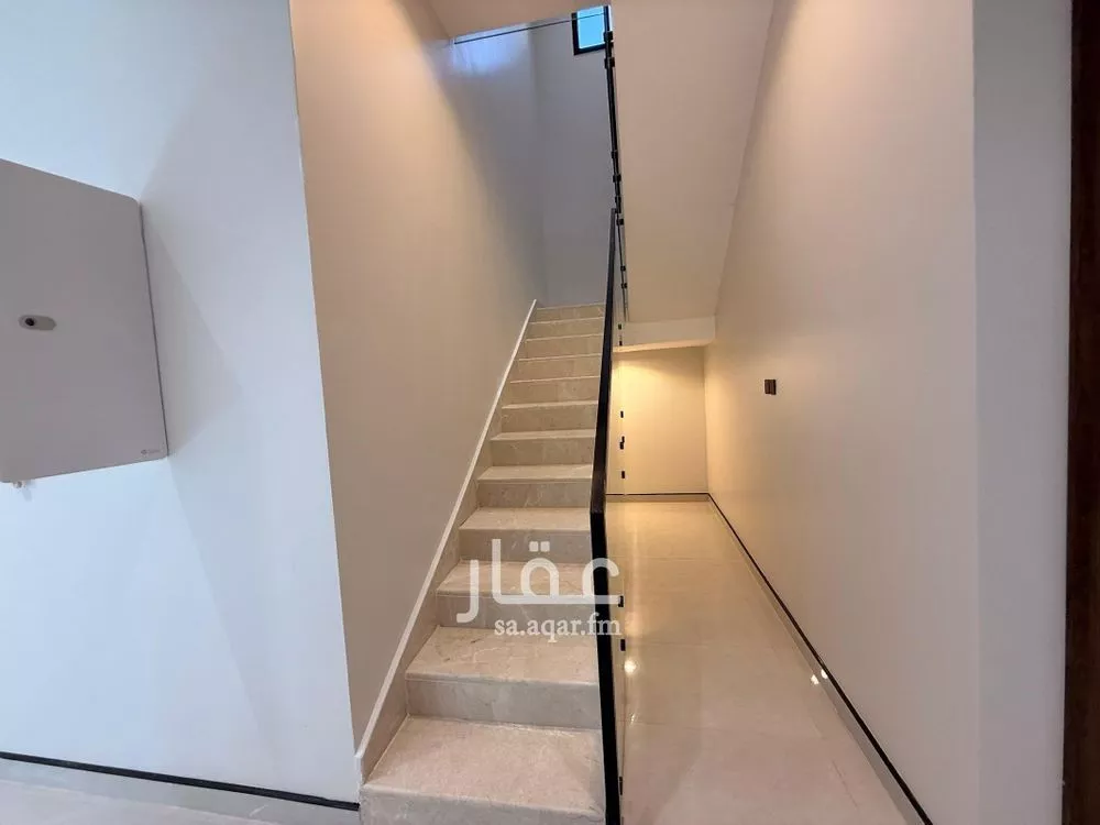 6 bedroom villa in Al Rimal 11