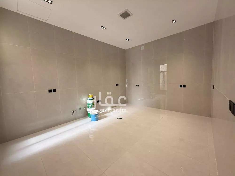 6 bedroom villa in Al Rimal 12