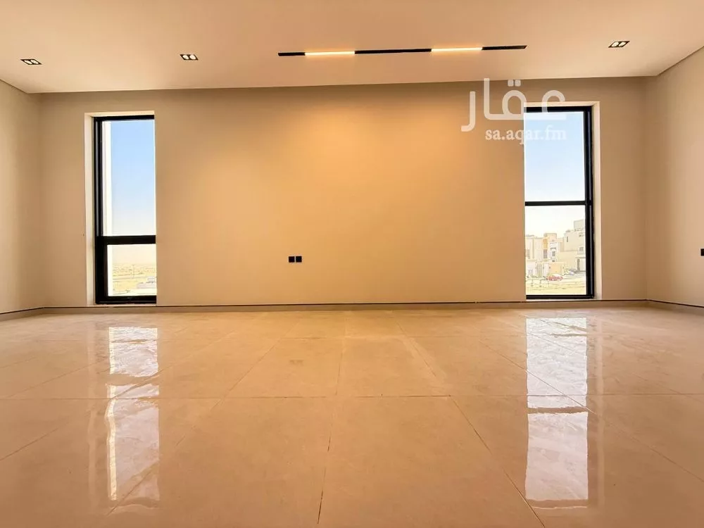 6 bedroom villa in Al Rimal 13