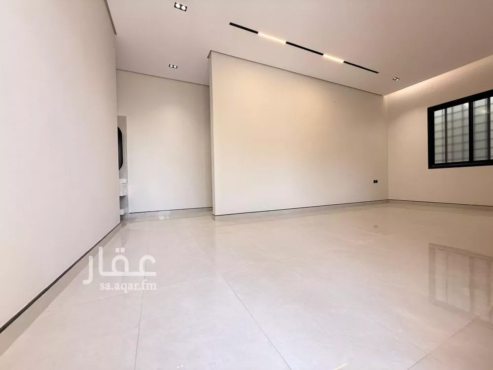 6 bedroom villa in Al Rimal 20