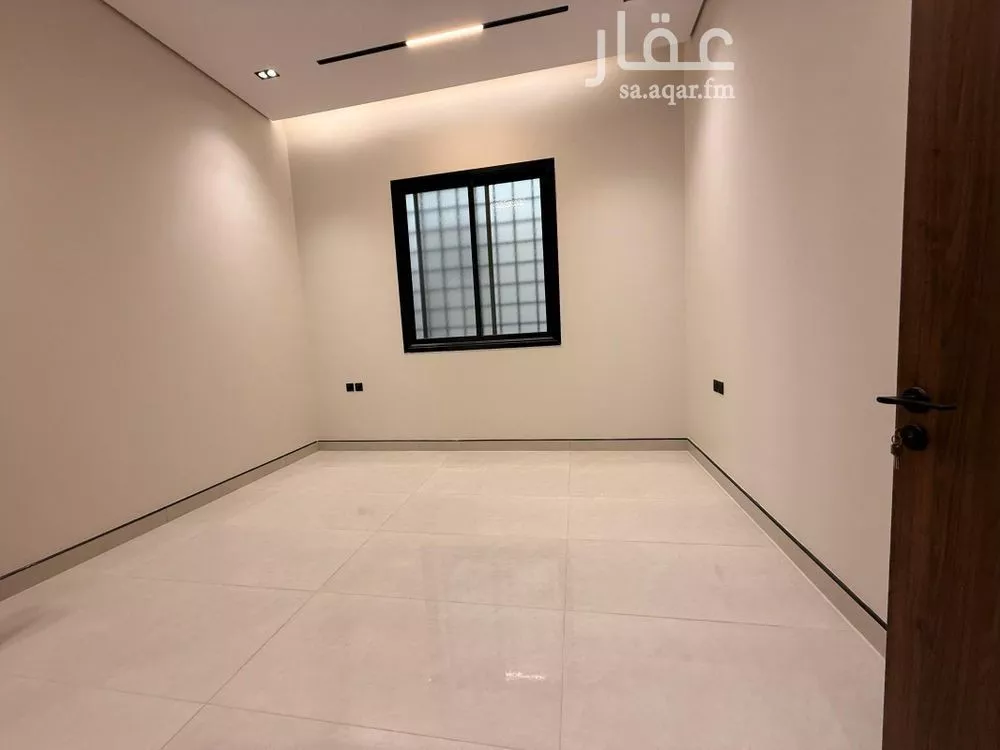 6 bedroom villa in Al Rimal 7