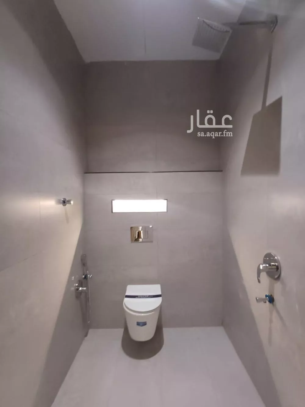 فيلا 6 غرف في الجنادرية 3