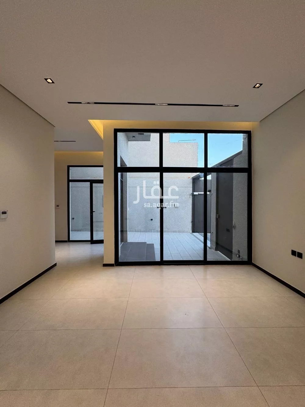 4 bedroom villa in Al Narjis 9