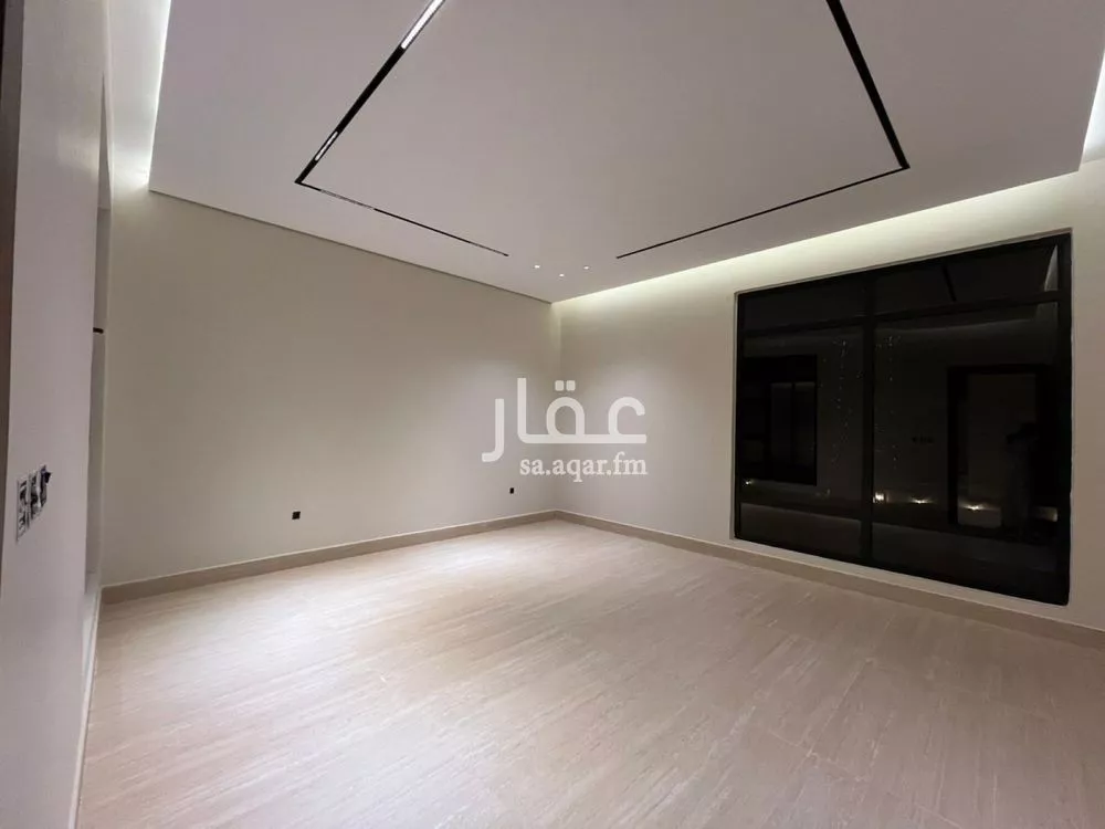 5 bedroom villa in Al Mahdiyyah 17