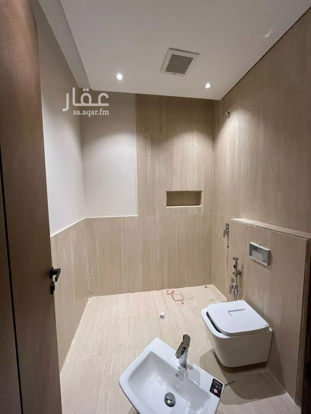 5 bedroom villa in Al Mahdiyyah 27